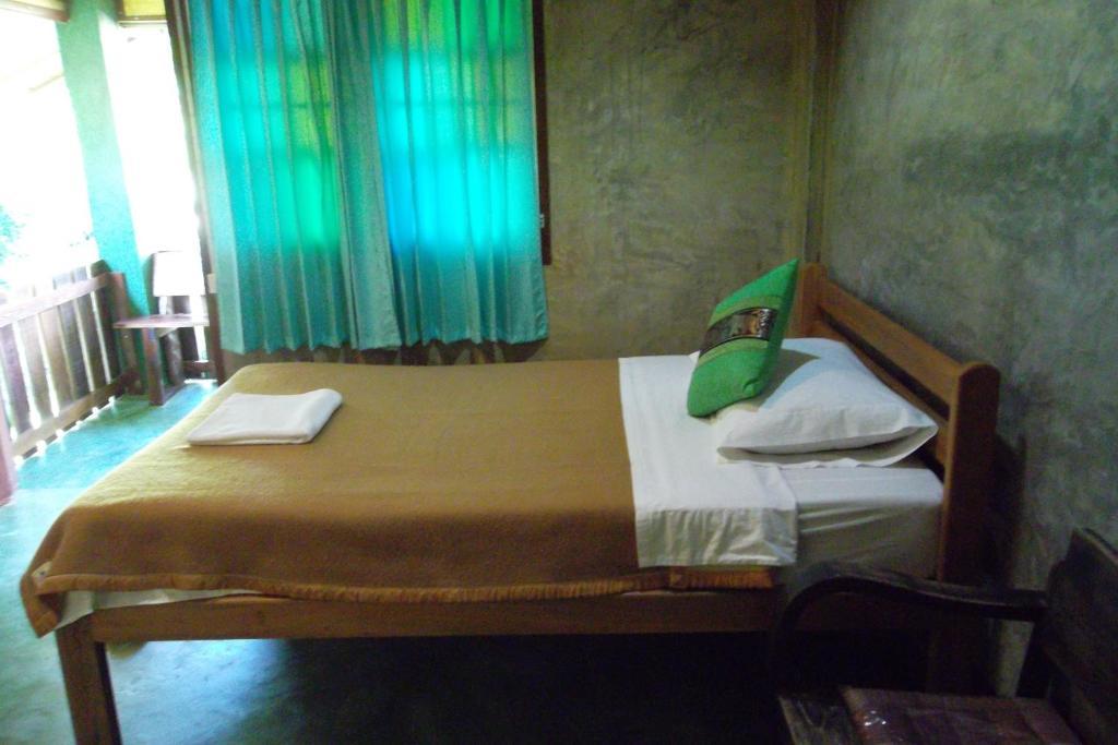 Tamarind Grand Resort Mae Sariang Quarto foto